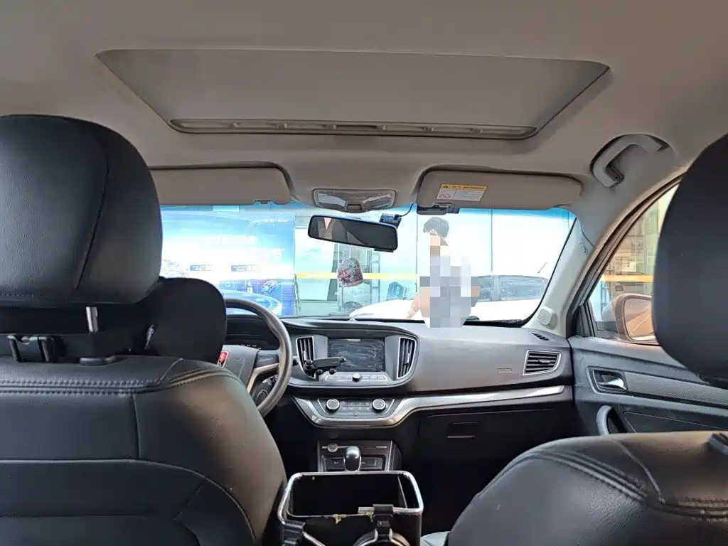 Roewe 360 — миниатюра 9