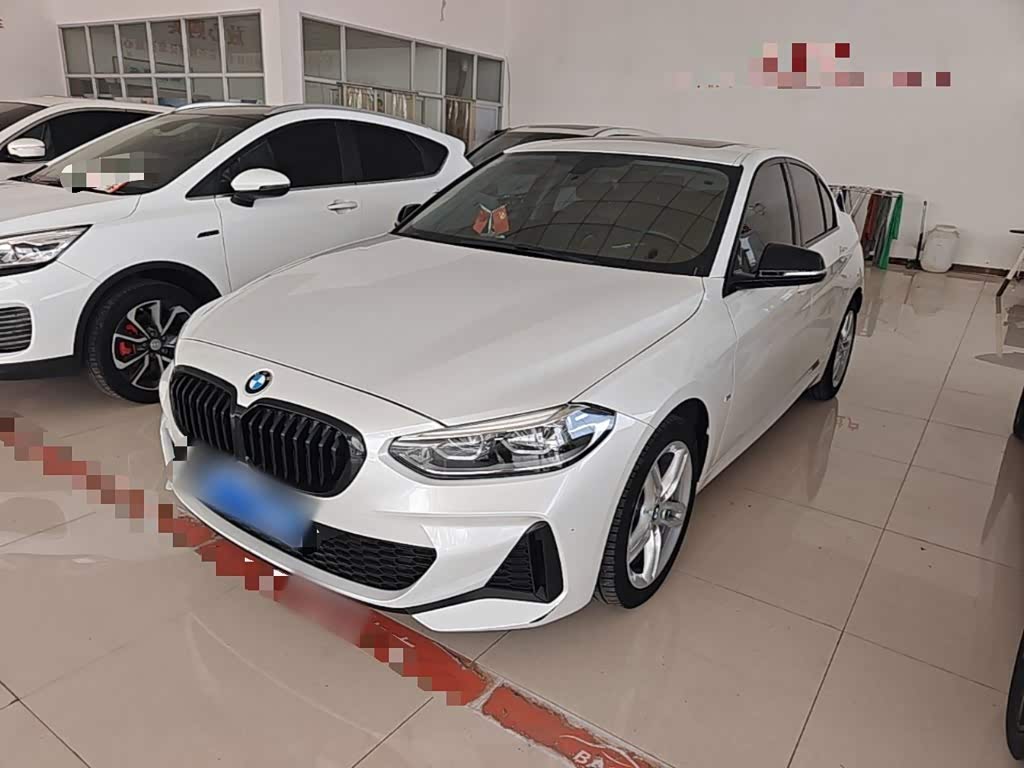 BMW 1 Series 1.5 л 2021 г. Белый, пробег 46500 км