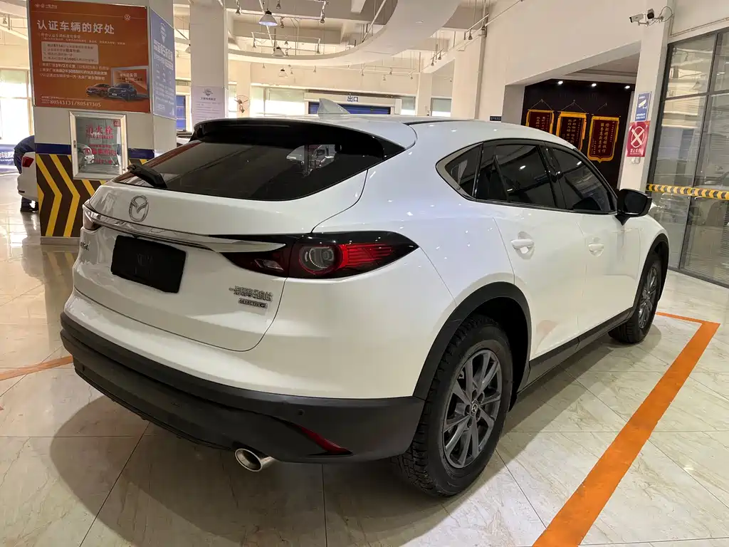 MAZDA CX 4