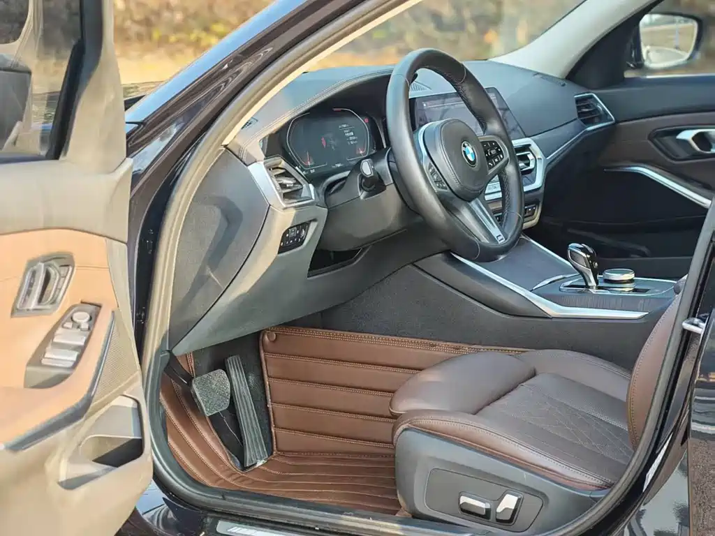 BMW 3 Series - фото 4