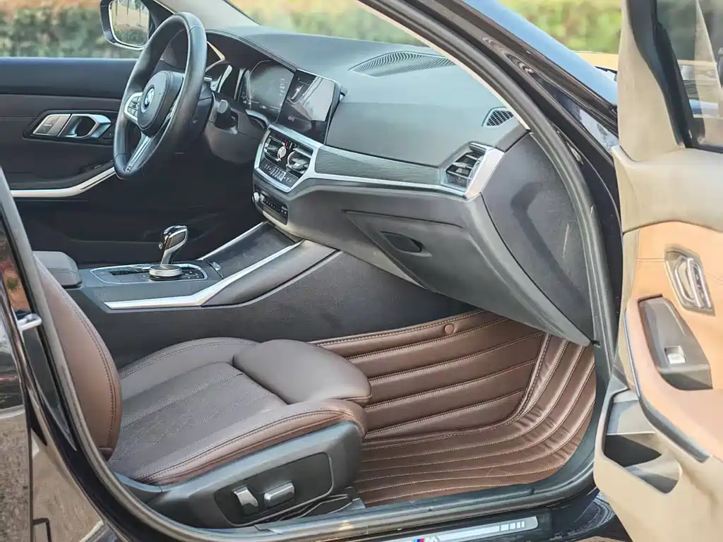 BMW 3 Series - фото 9