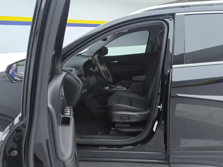 Chevrolet Equinox — миниатюра 9