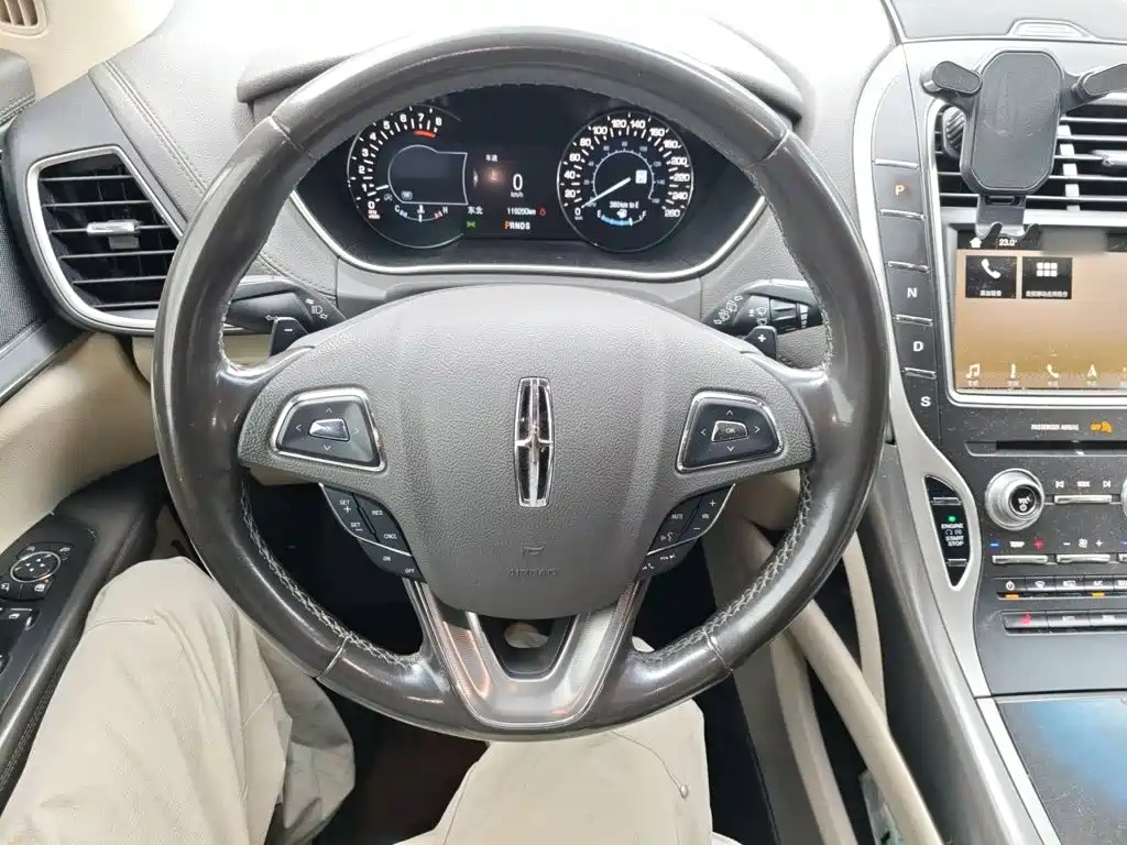 Lincoln MKX — миниатюра 6