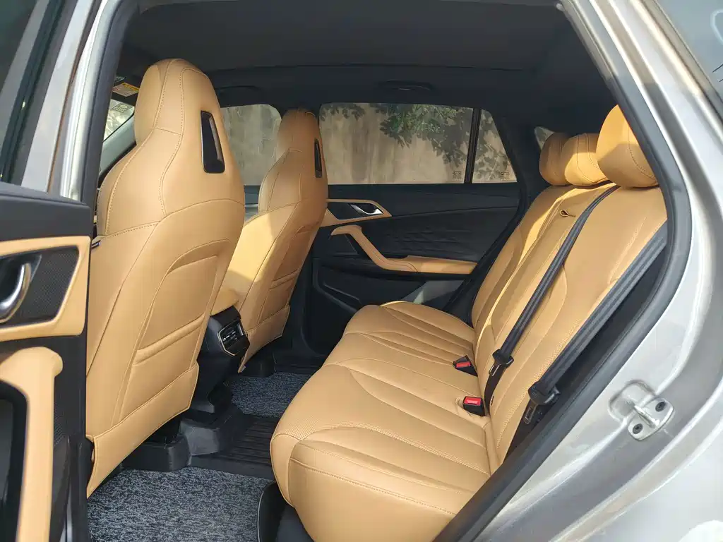 Roewe RX5 — миниатюра 10