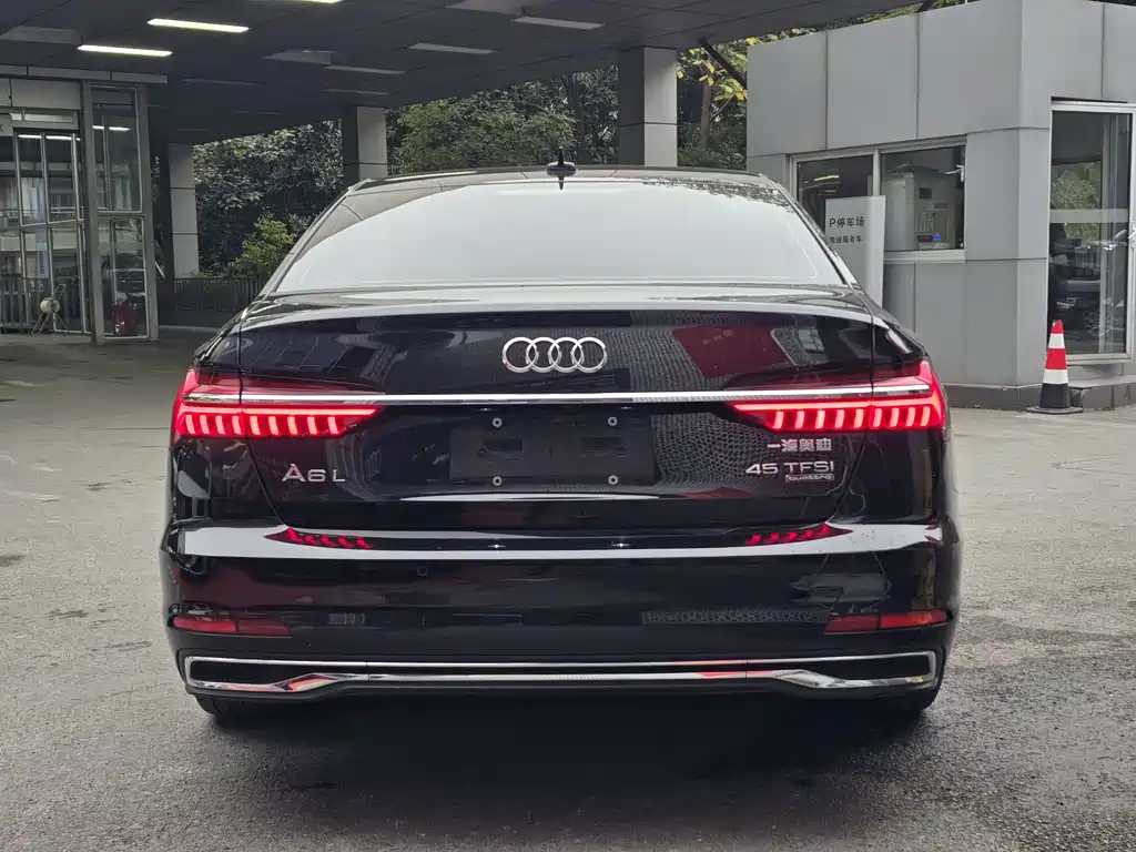 Audi A6L 2023 45 TFSI quattro