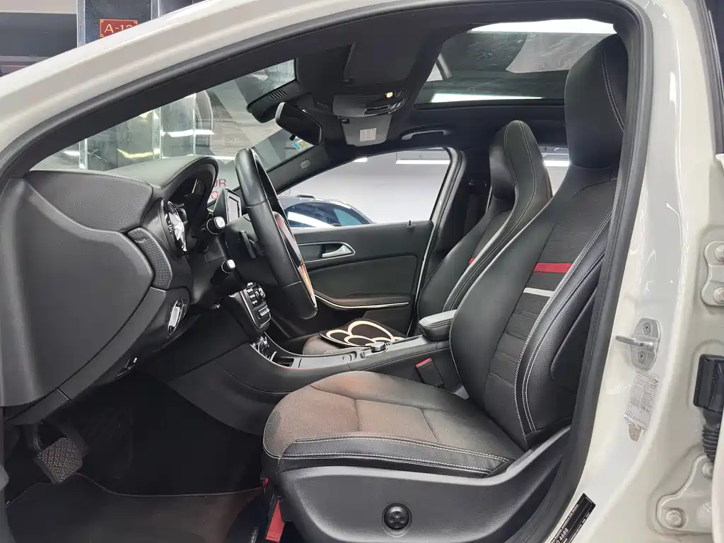 Mercedes-Benz A-Class (Import) — миниатюра 8