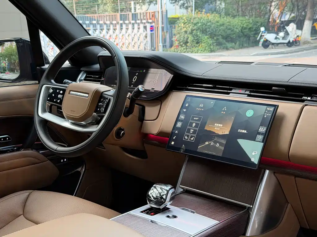 Land Rover Range Rover — миниатюра 19