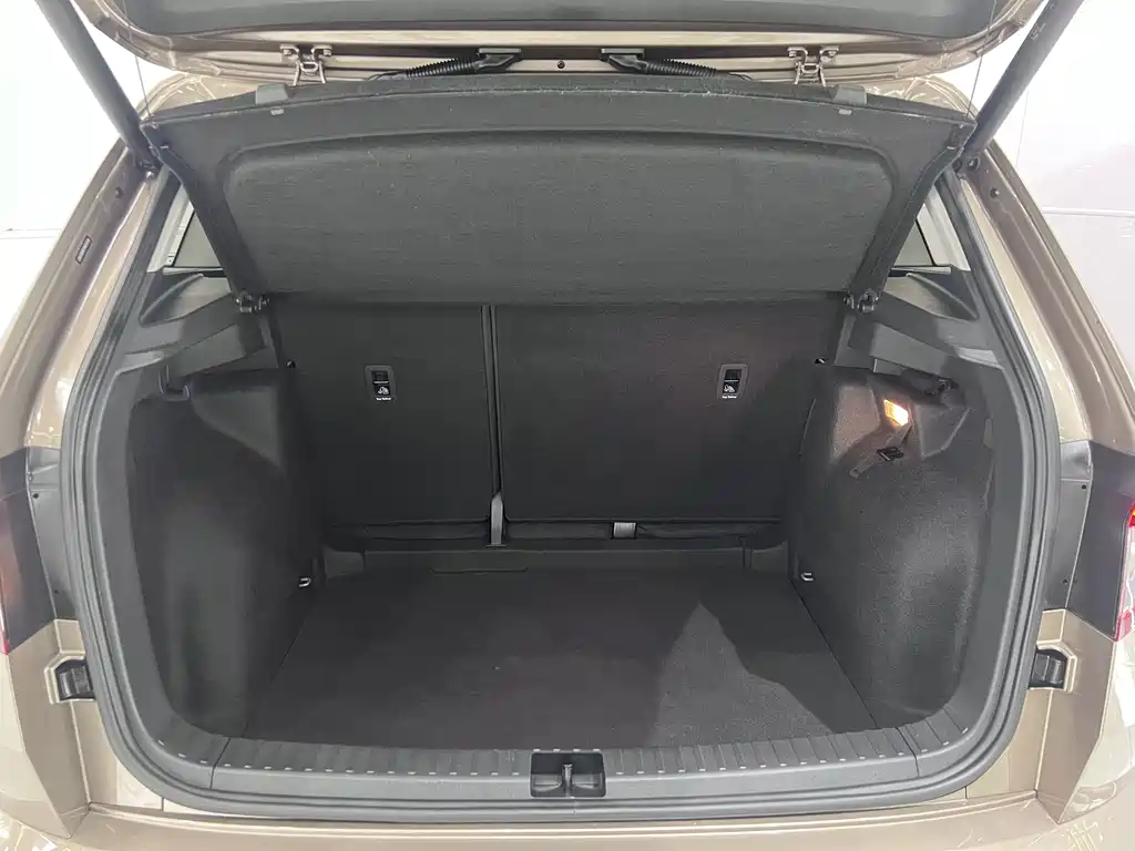 Skoda Karoq — миниатюра 17