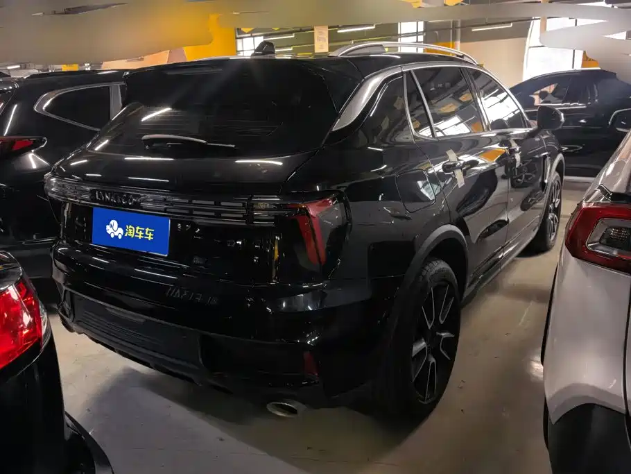 Lynk & Co 01 — миниатюра 3