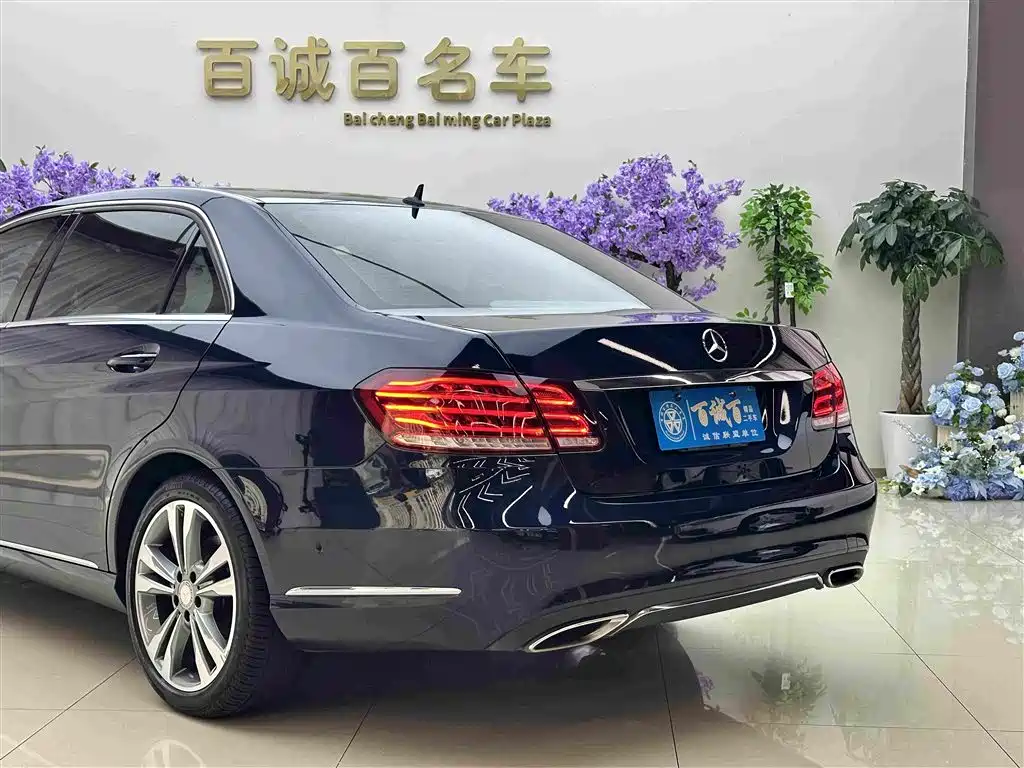 Mercedes-Benz E-Class — миниатюра 9