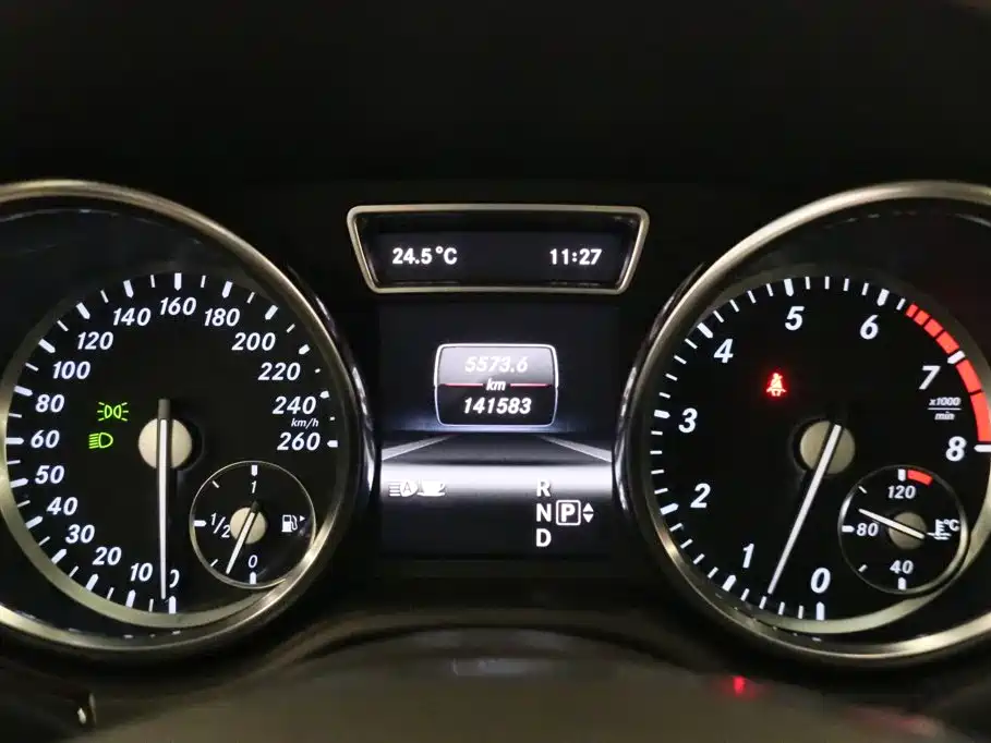 Mercedes-Benz M-Class — миниатюра 7