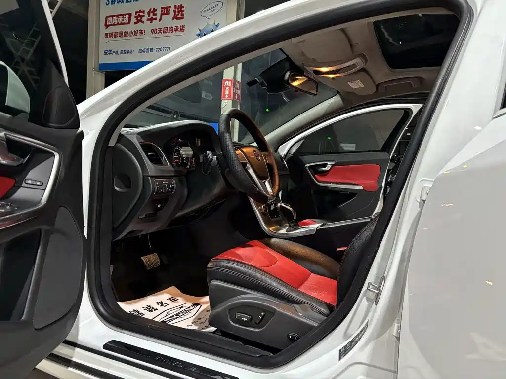 Volvo S60 — миниатюра 8