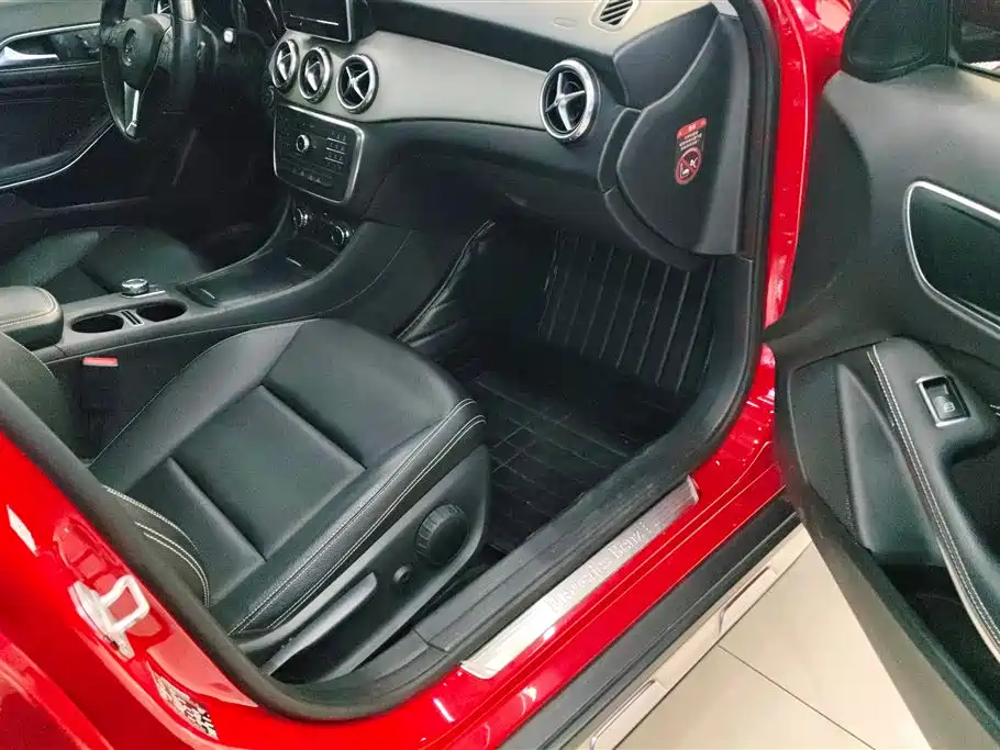 Mercedes-Benz GLA 2016 GLA 200