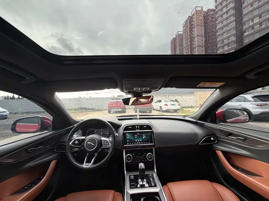 Jaguar XEL — миниатюра 9