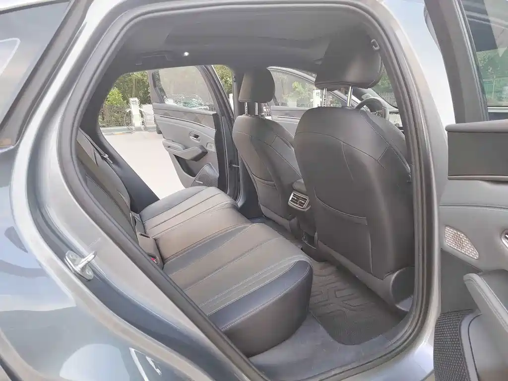 BYD Qin L — миниатюра 8