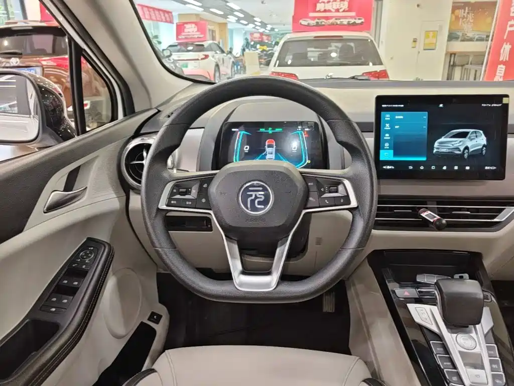 BYD Yuan Pro — миниатюра 11