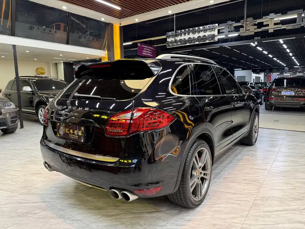 Porsche Cayenne 2011 Cayenne Turbo 4.8T