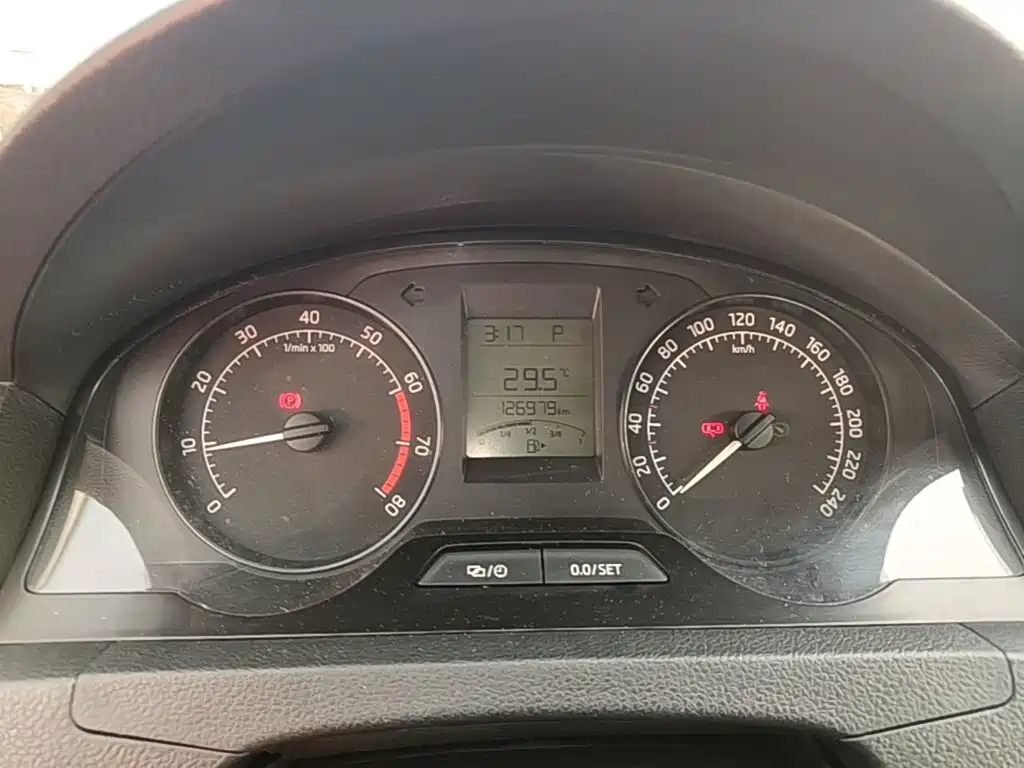 Skoda Rapid — миниатюра 12