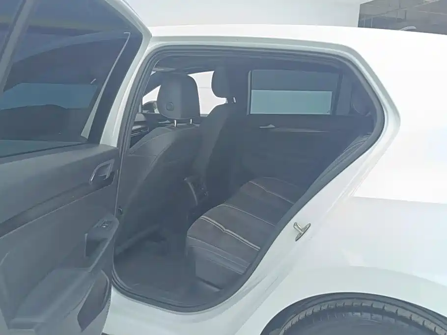 Volkswagen Golf — миниатюра 11