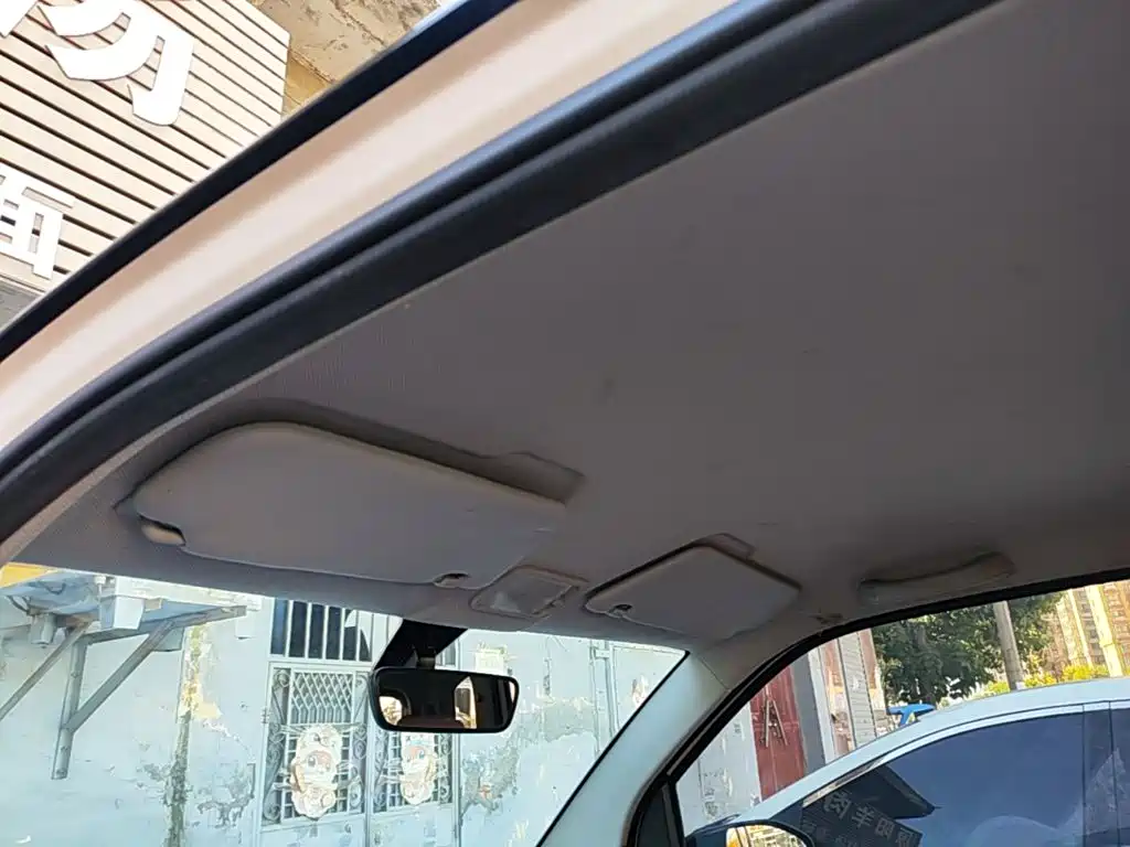 Wuling MINIEV — миниатюра 18