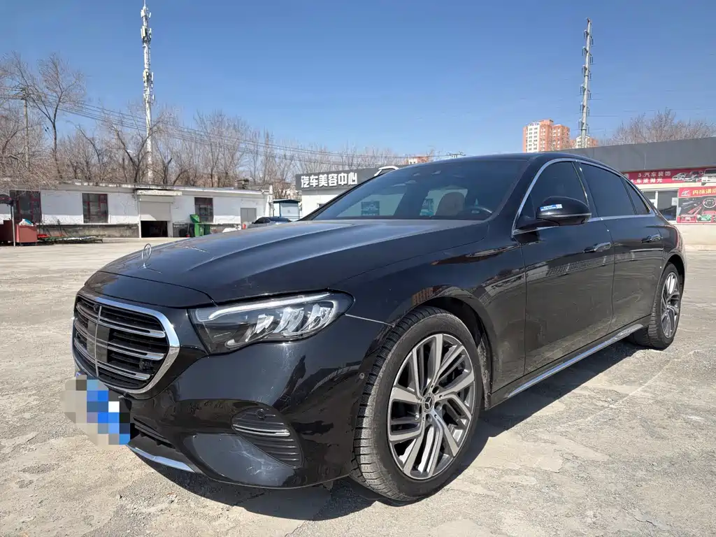 Mercedes-Benz E-Class 2024