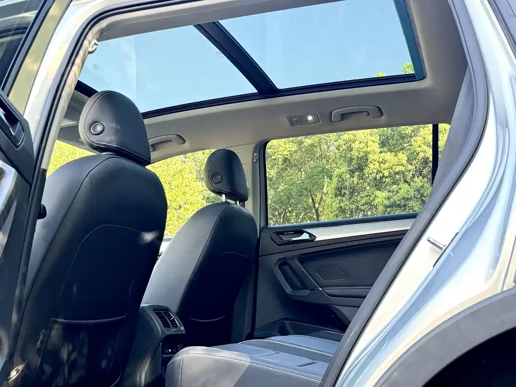 Volkswagen Tiguan L — миниатюра 8
