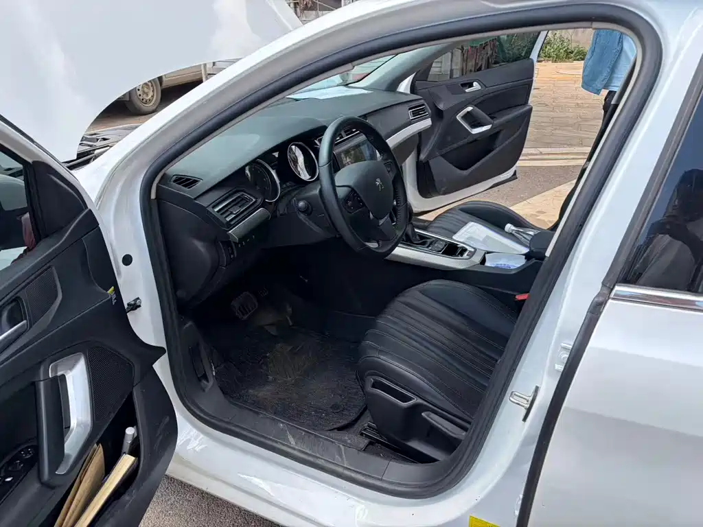Peugeot 408 — миниатюра 6