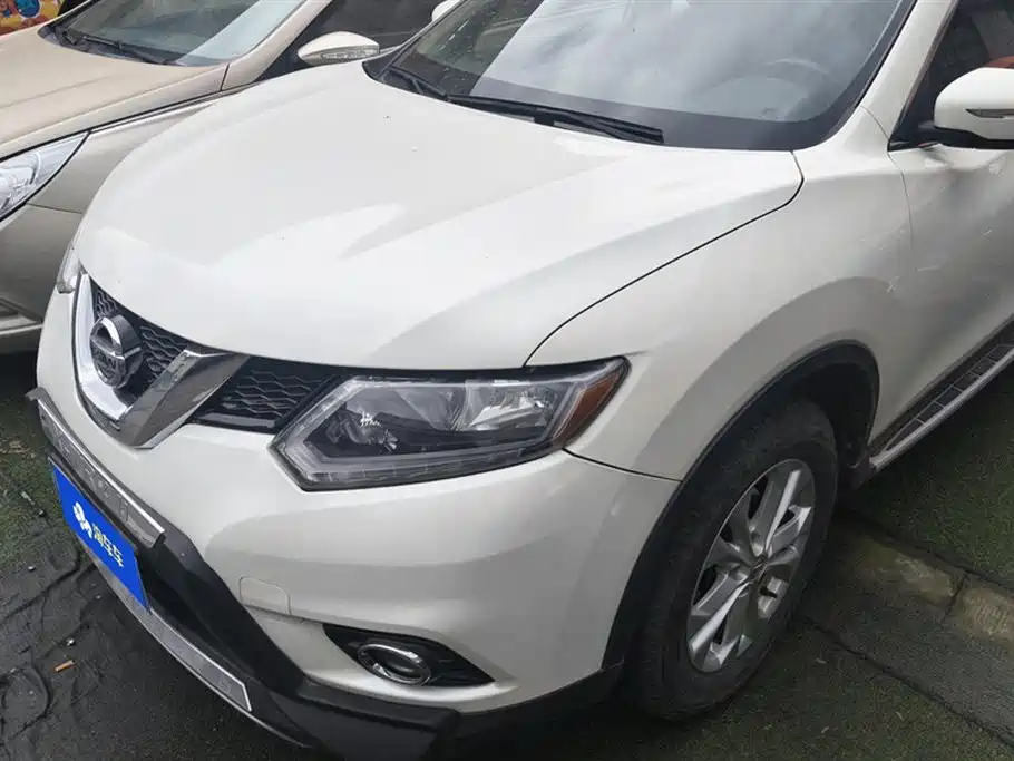 Nissan X-Trail 2015