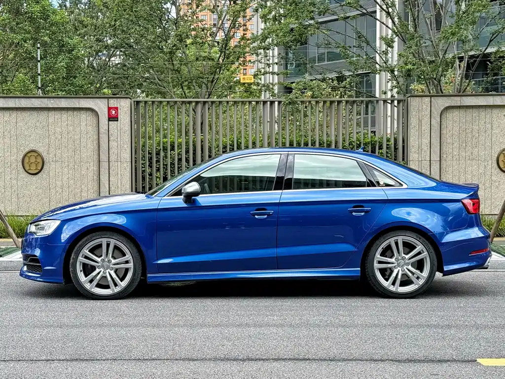 Audi S3 — миниатюра 3