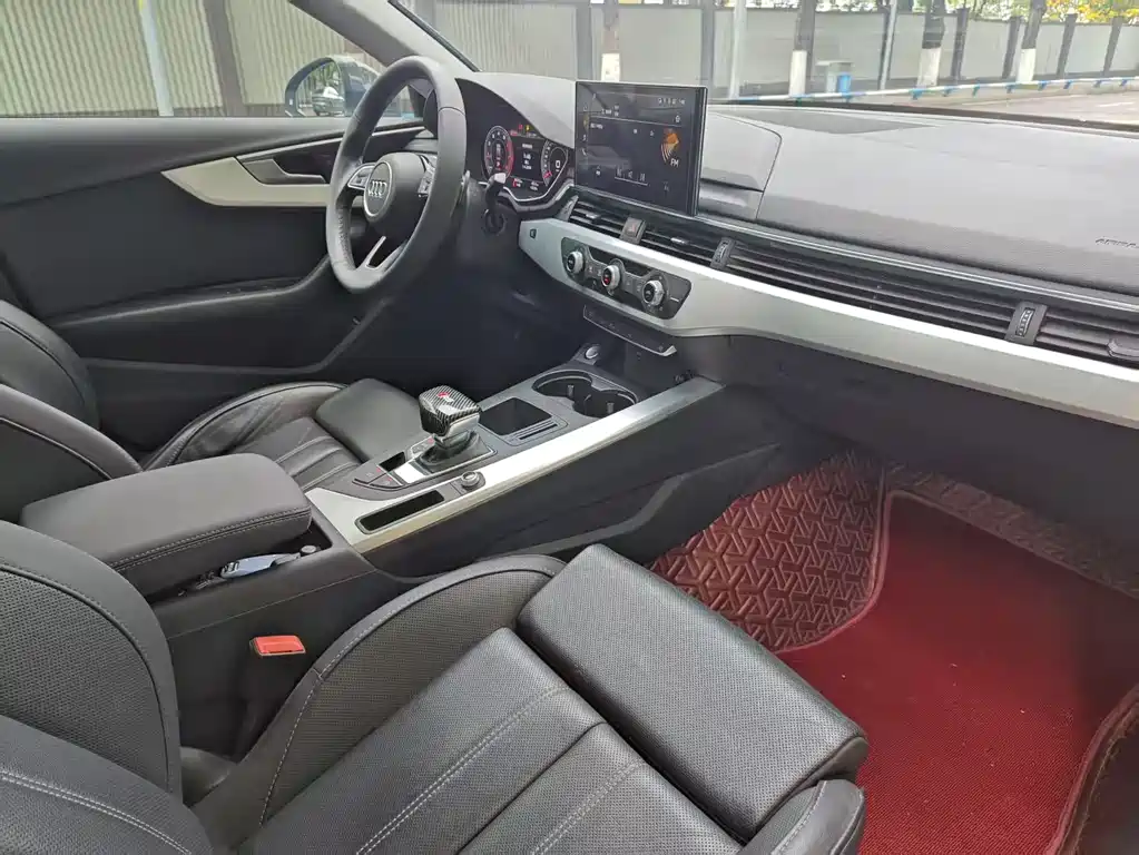 Audi A4L 2022 40 TFSI Fashion