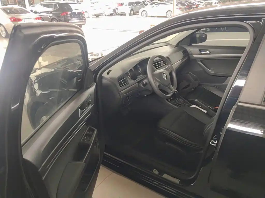 Volkswagen Lavida — миниатюра 12