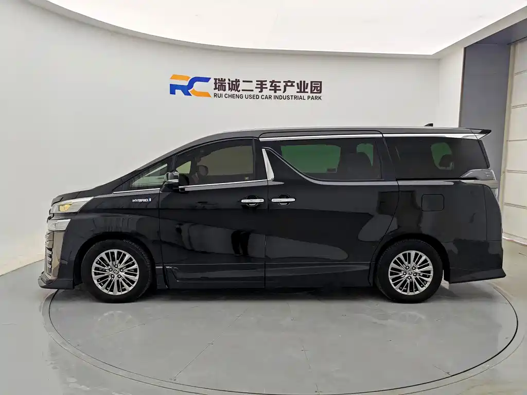 Toyota Vellfire — миниатюра 3