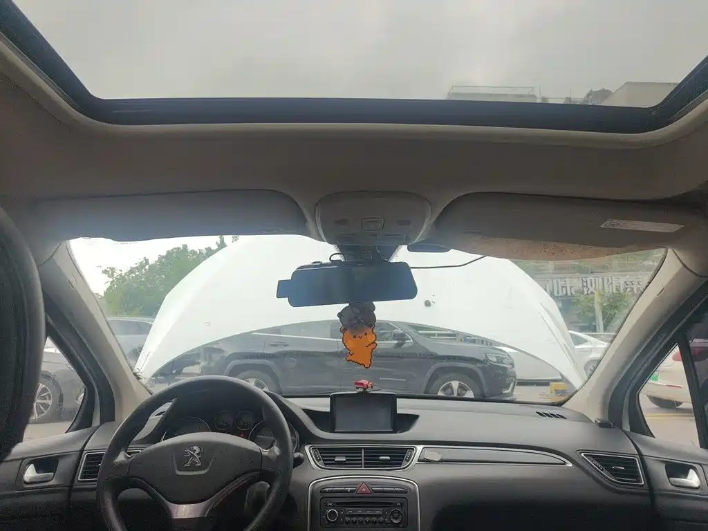 Peugeot 308 — миниатюра 19