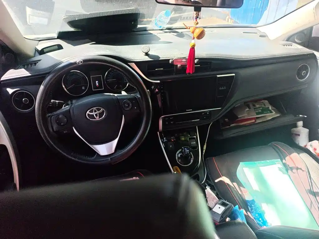 Toyota Corolla — миниатюра 10