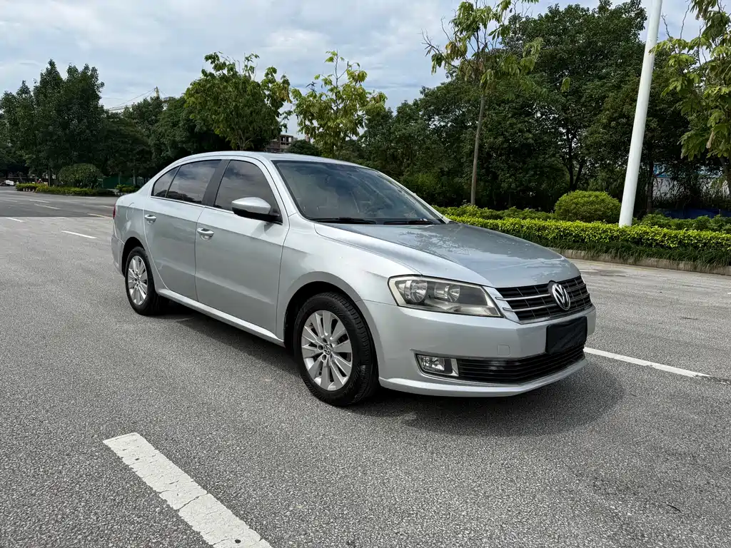 Volkswagen Lavida — миниатюра 3