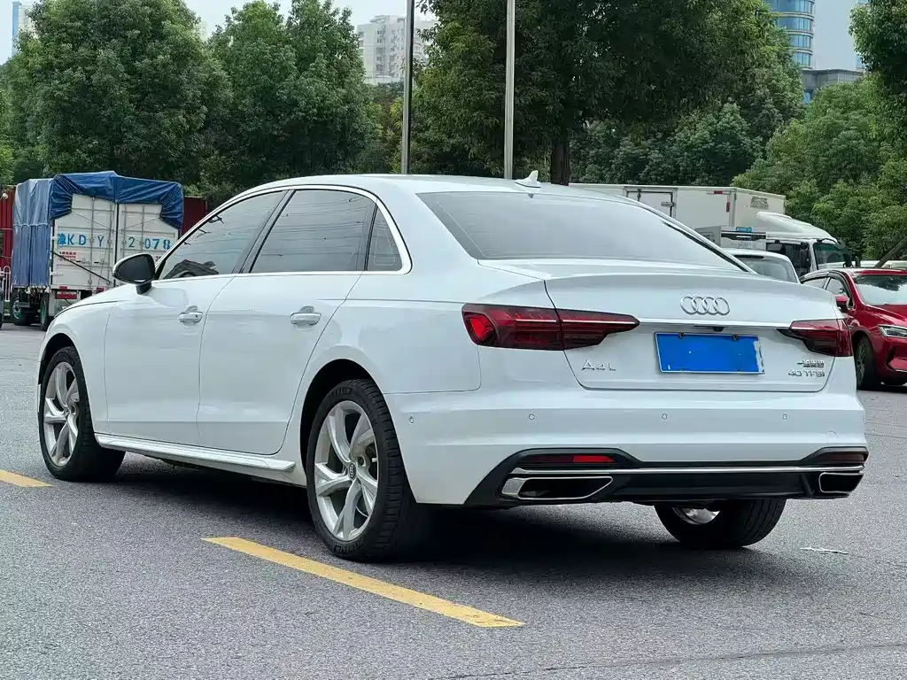 Audi A4L — миниатюра 7