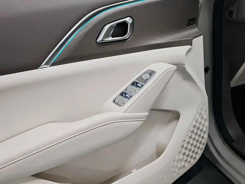 Haval Xiaolong MAX — миниатюра 12
