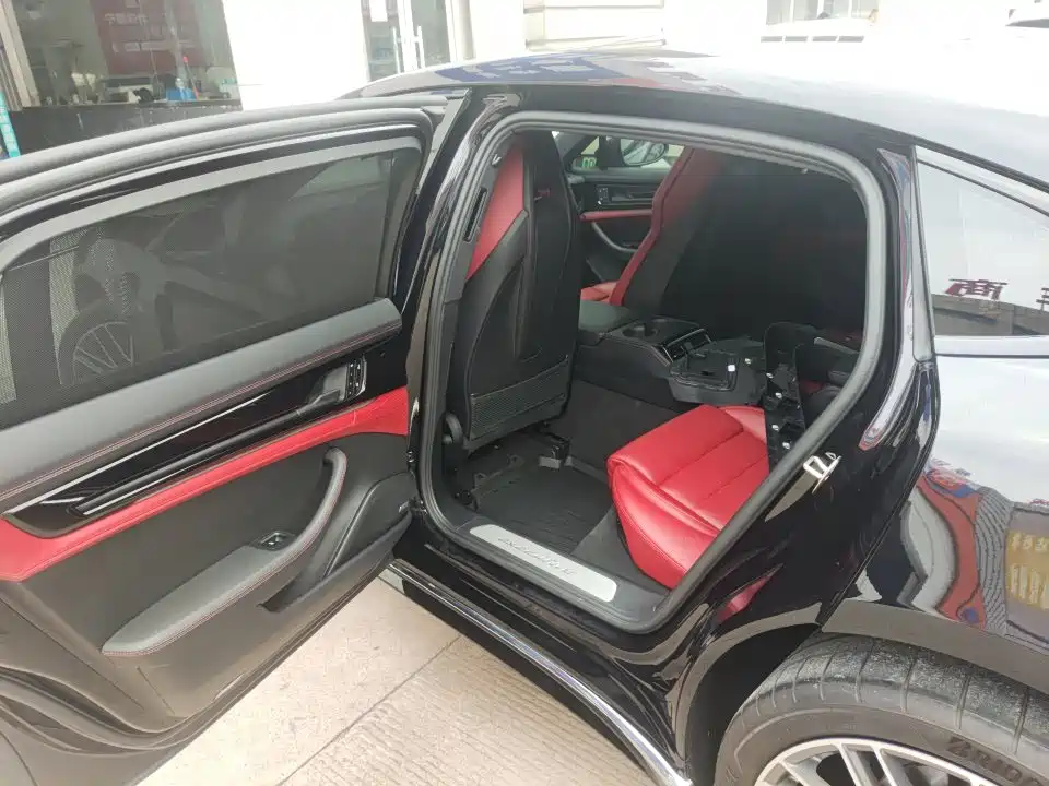 Porsche Panamera — миниатюра 4