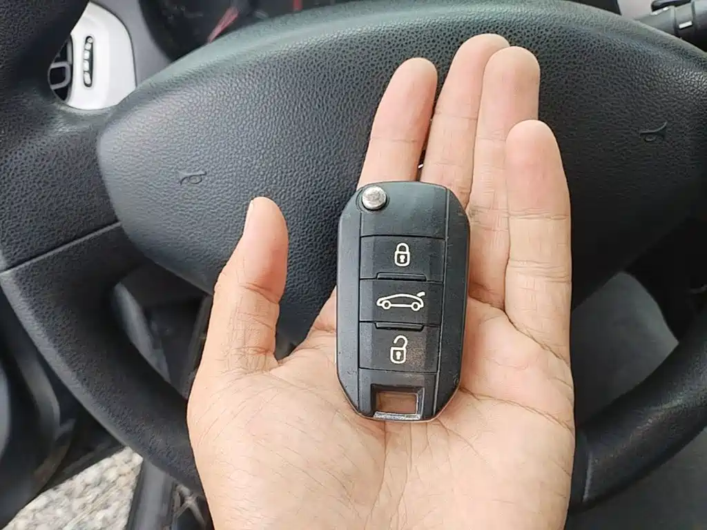 Citroen Elysee — миниатюра 9