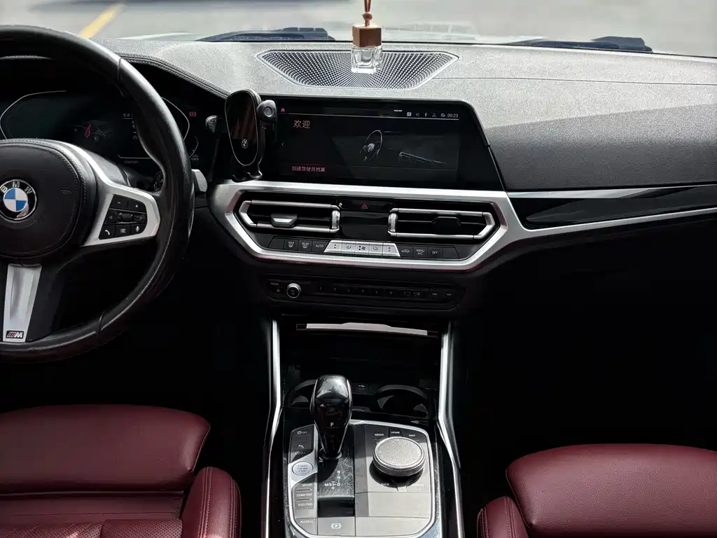 BMW 3 Series — миниатюра 11