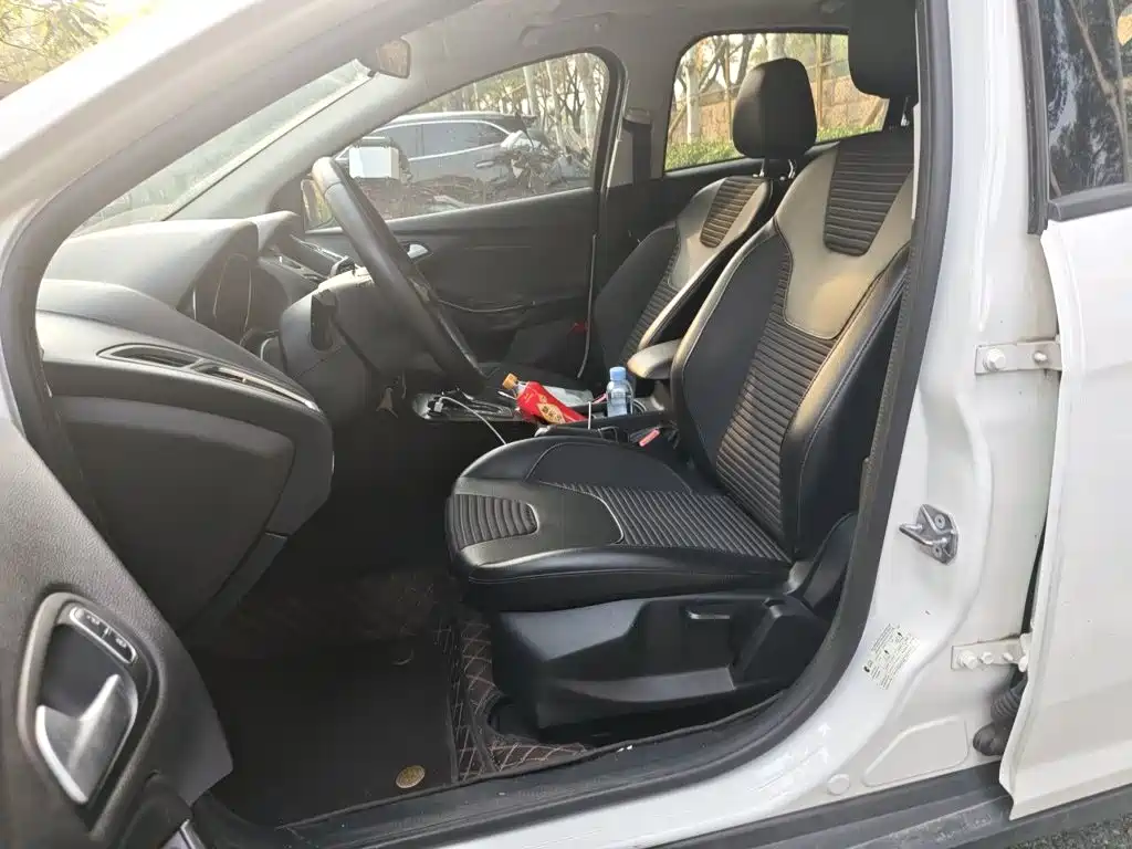 Ford Focus — миниатюра 11
