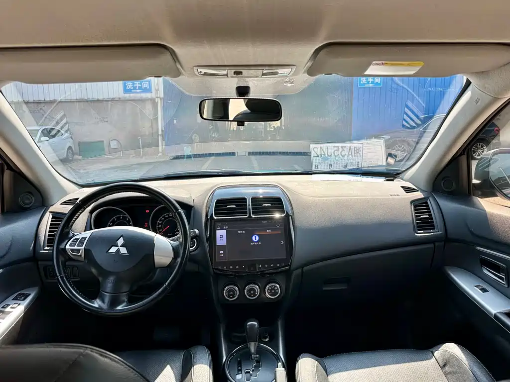 Mitsubishi ASX — миниатюра 8