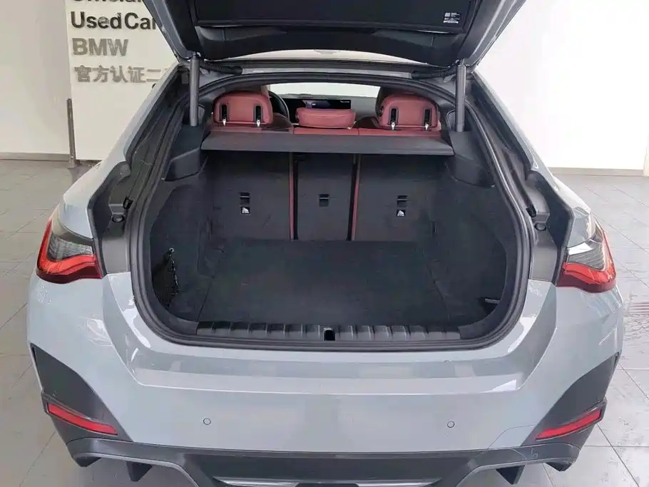 BMW i4 — миниатюра 14
