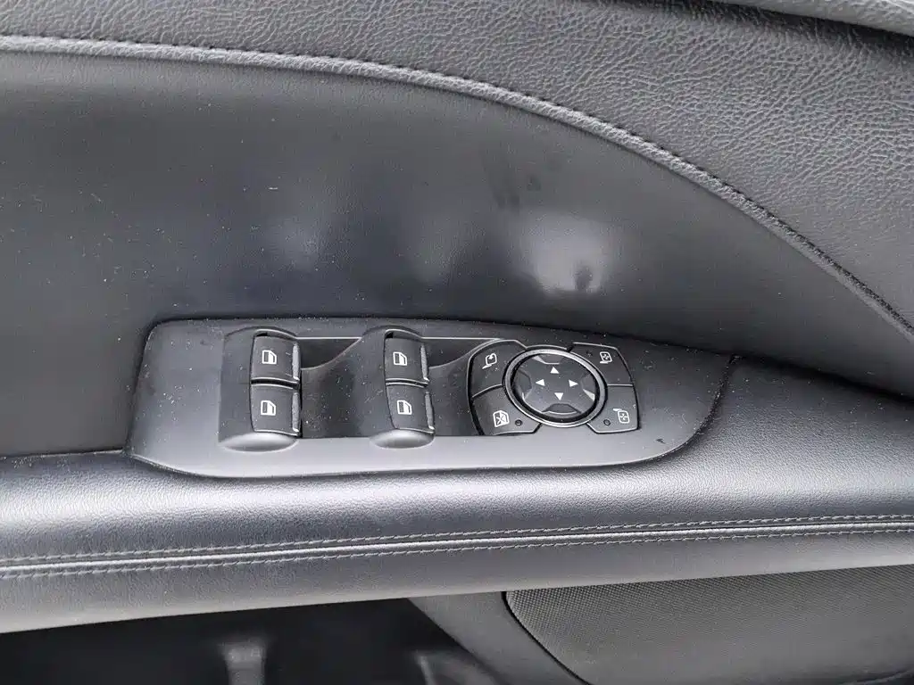Lincoln MKZ — миниатюра 9