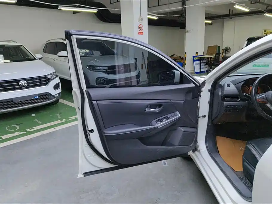 Nissan Sylphy 2022 1.6L XL CVT Enjoy