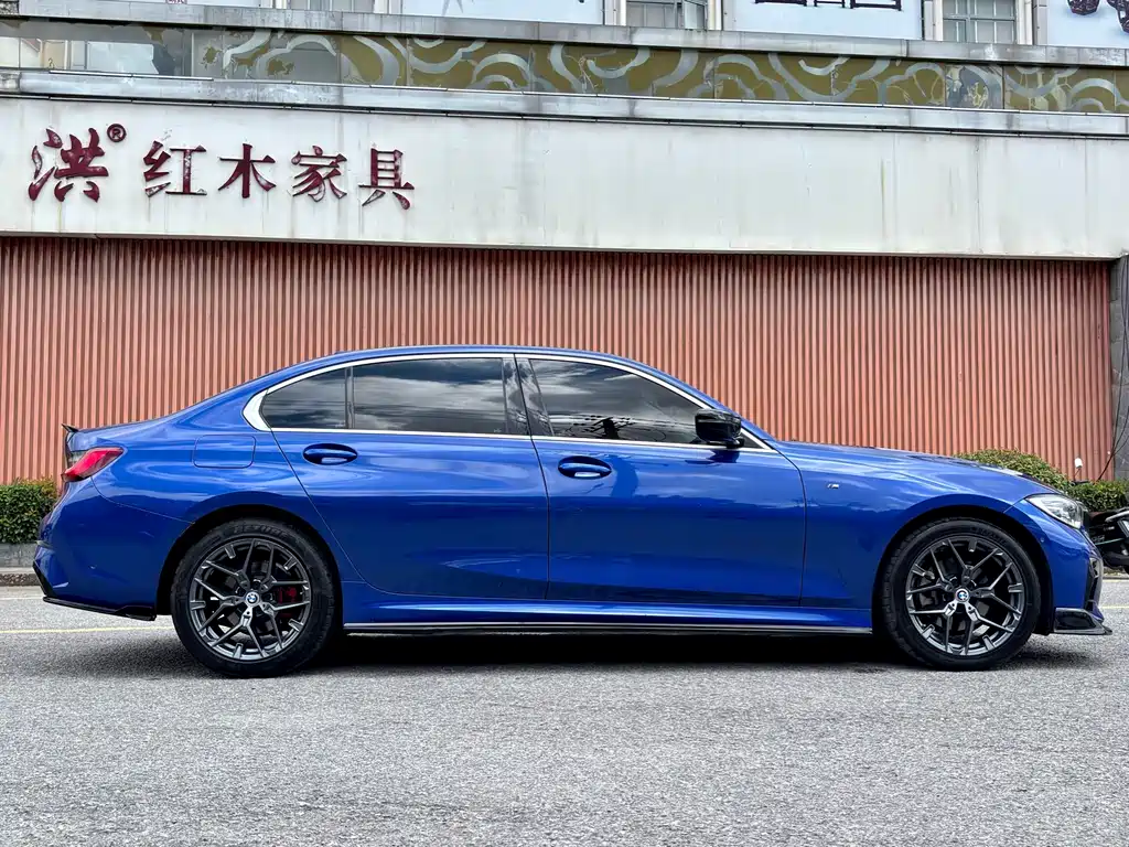 BMW 3 Series — миниатюра 4