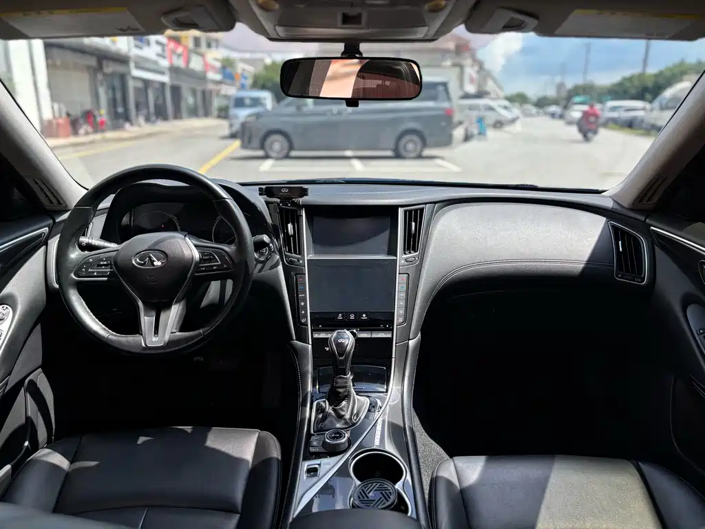Infiniti Q50L — миниатюра 13