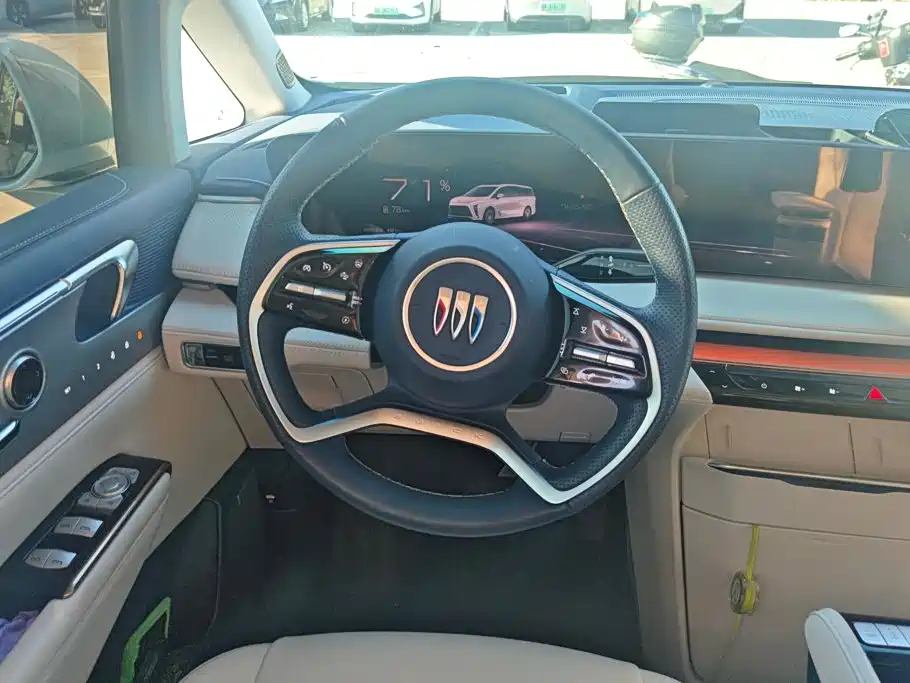 Buick GL8 Hybrid — миниатюра 15