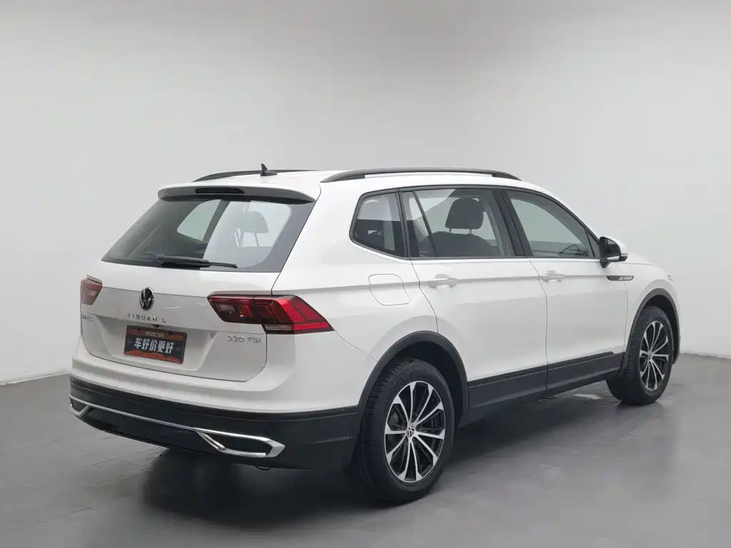 Volkswagen Tiguan L — миниатюра 2