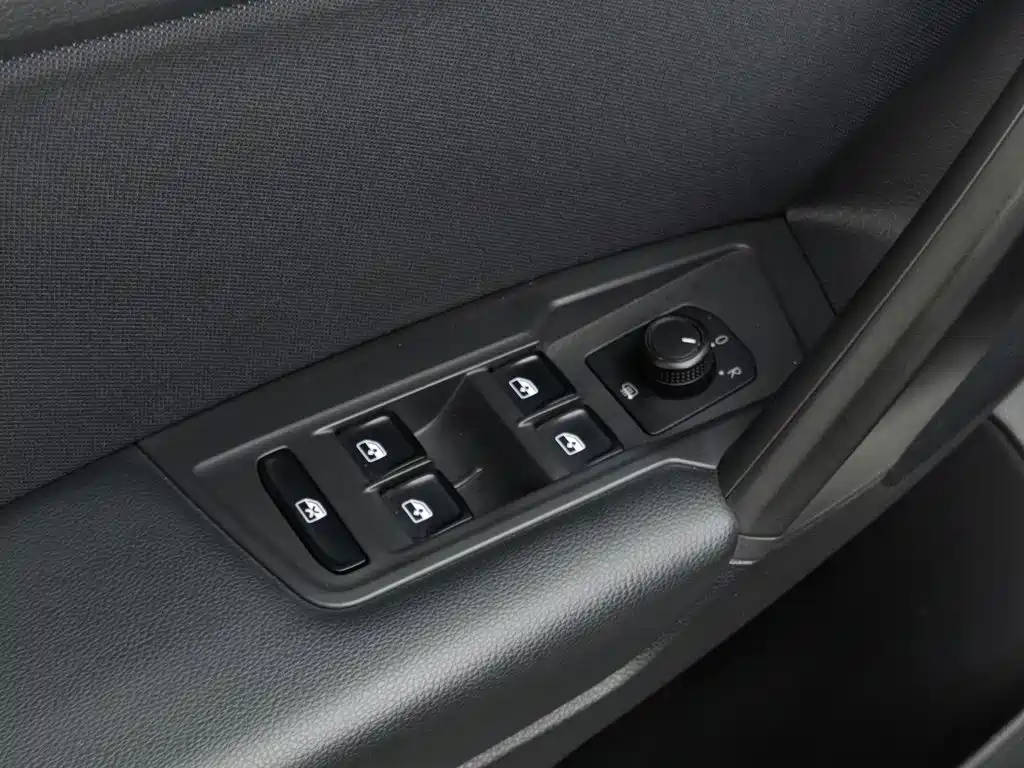 Volkswagen Tiguan L — миниатюра 9